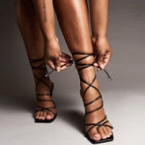 Chic Black Strappy Heels NWT